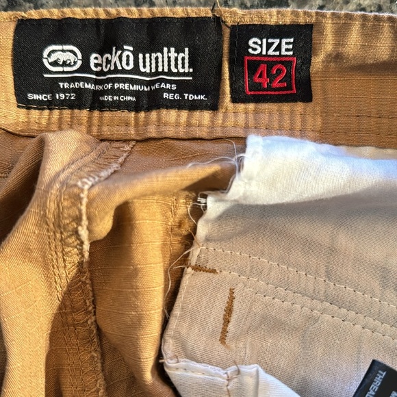 Echo unlimited cargo shorts NWT 42 - Picture 6 of 9
